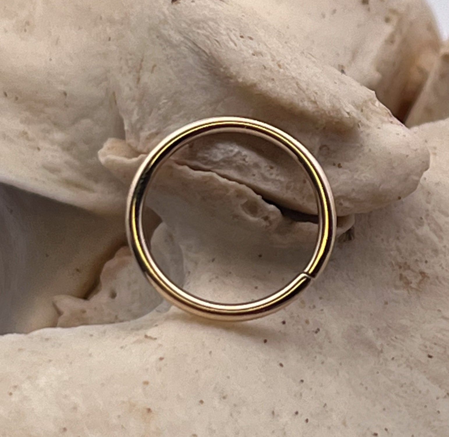 Cup and Divot Seam Ring