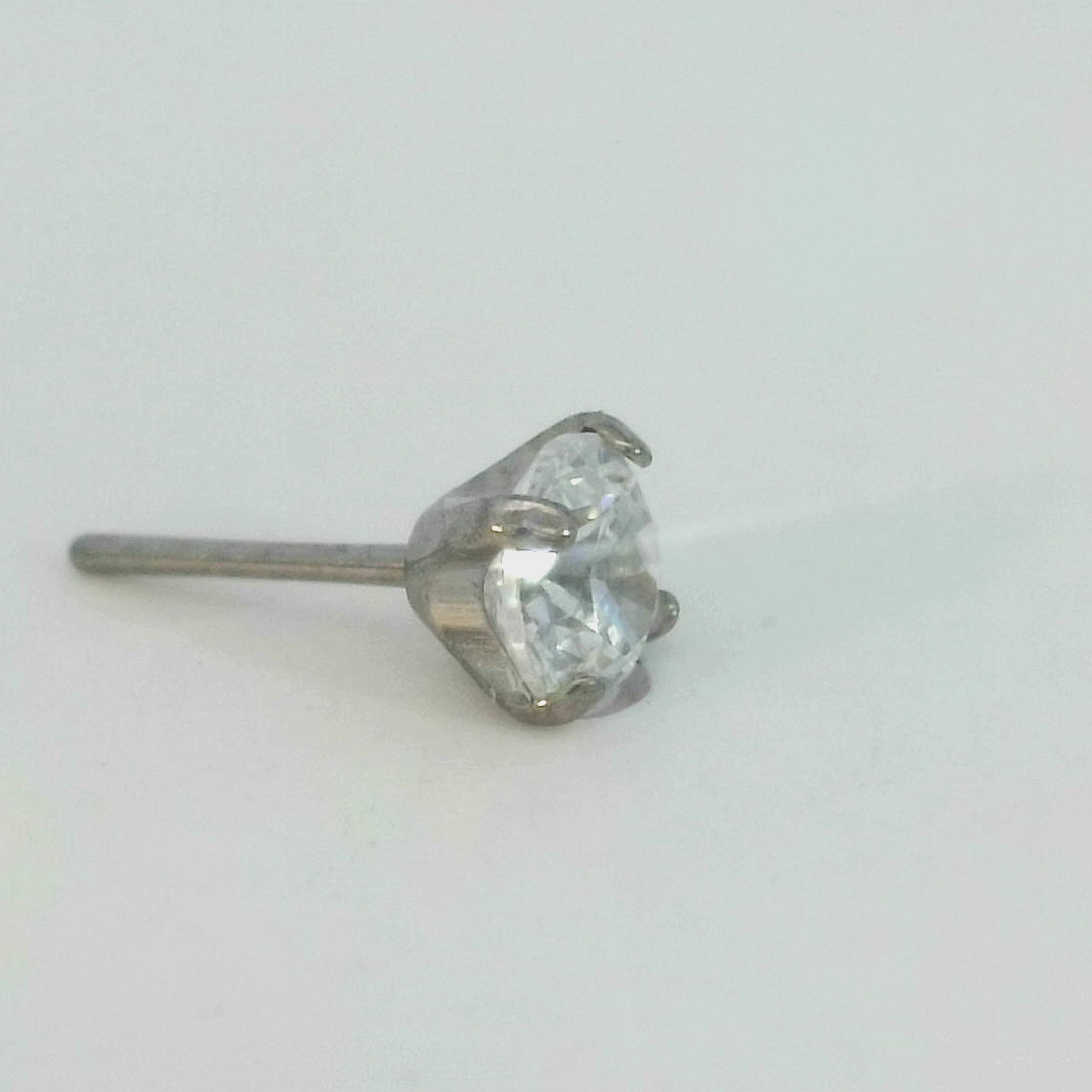 Titanium CZ Prong Set (5/box)
