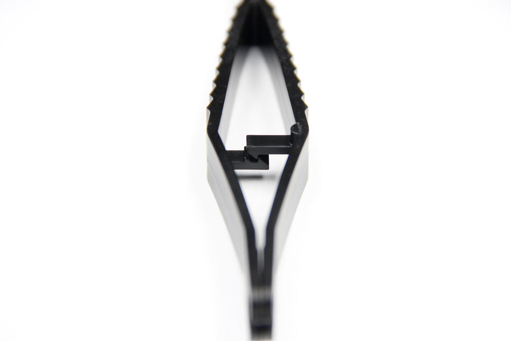 Stiletto Disposable Sterilized Piercing Clamp (Box of 100)